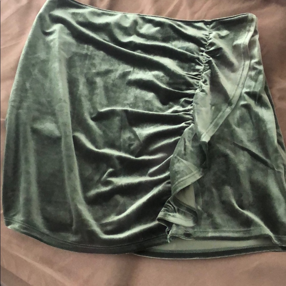 A&F high waisted skirt